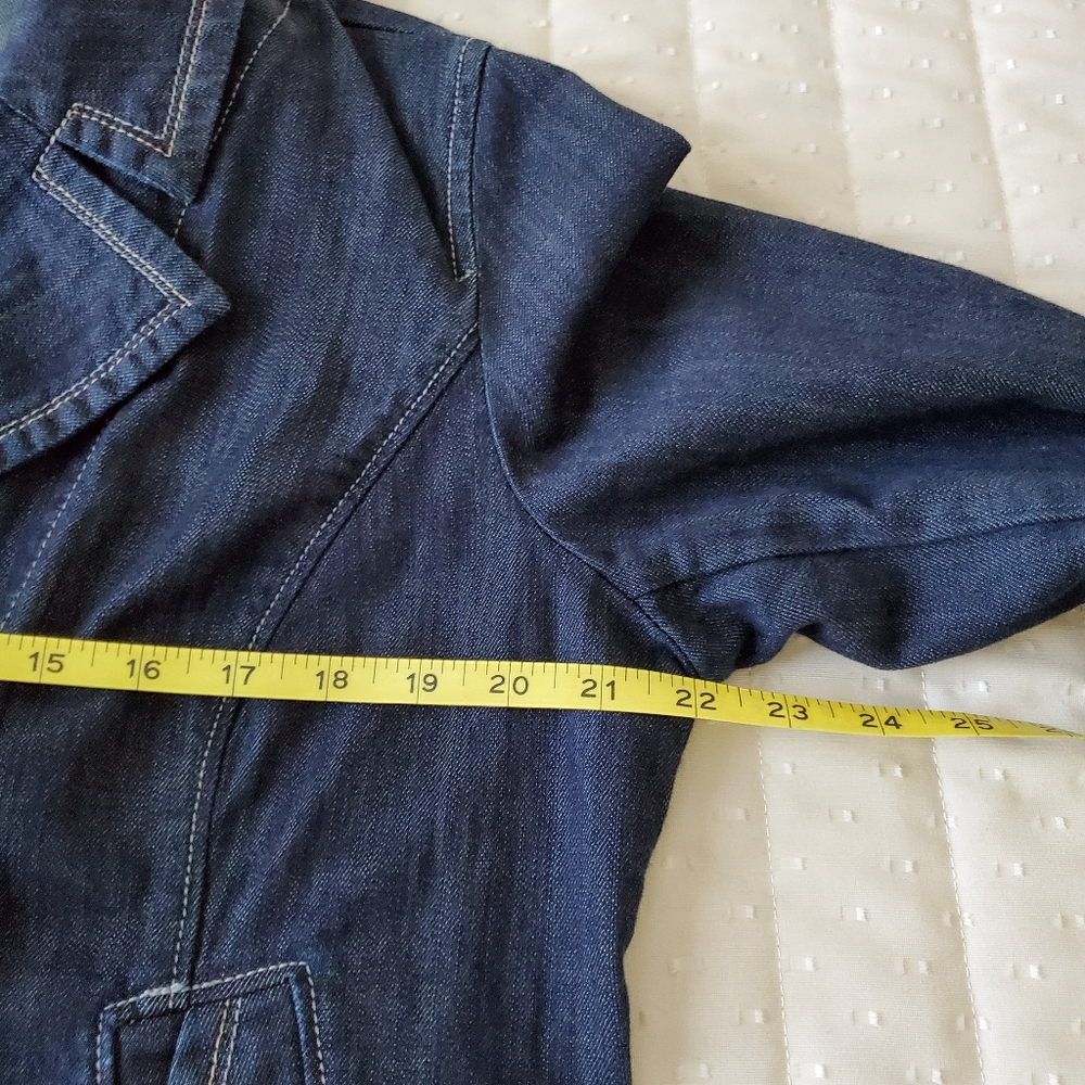 Denim jacket. - Picture 7 of 7